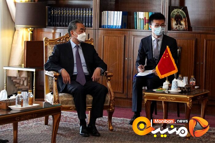 دیدار وزیر خارجه چین در تهران با علی لاریجانی