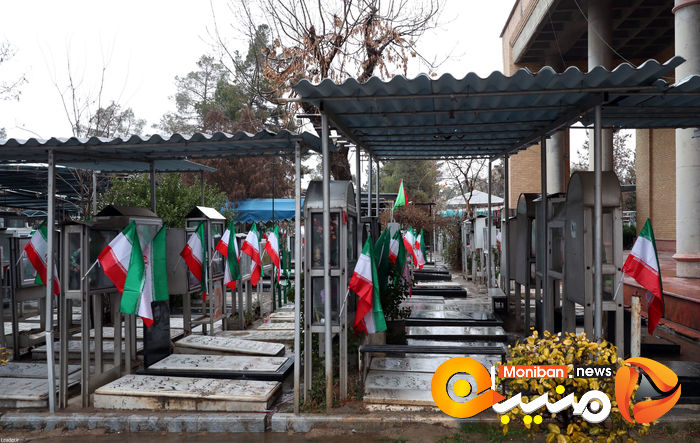 گزارش تصویری| حضور رهبر انقلاب بر مزار شهدا