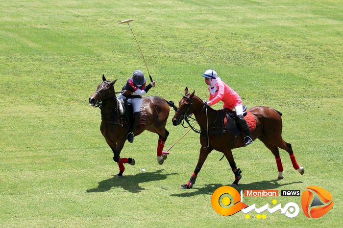 جشن قهرمانی تیم دختران زنده رود در رقابت های چوگان