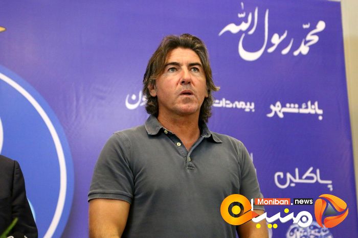 مراسم امضای قرارداد ریکاردو ساپینتو، سرمربی استقلال