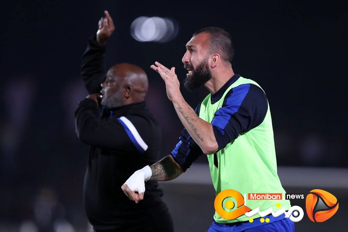 حاشیه های عجیب بازی استقلال و تراکتور