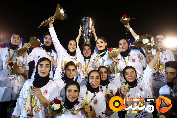 جشن قهرمانی تیم خاتون بم قهرمان رقابت های لیگ فوتبال بانوان