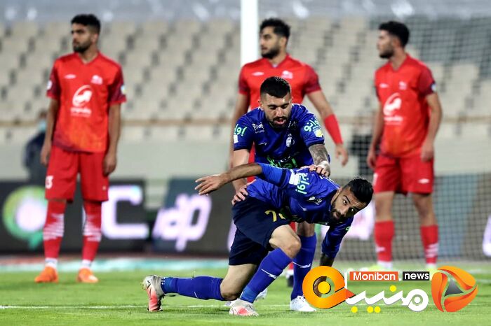 استقلال و تراکتور