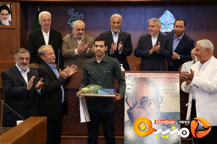 مراسم تجلیل از اردشیر لارودی، پیشکسوت روزنامه نکاری ورزشی و نفرات اول جشنواره جهانی ایپس در روز جهانی خبرنگاران ورزشی