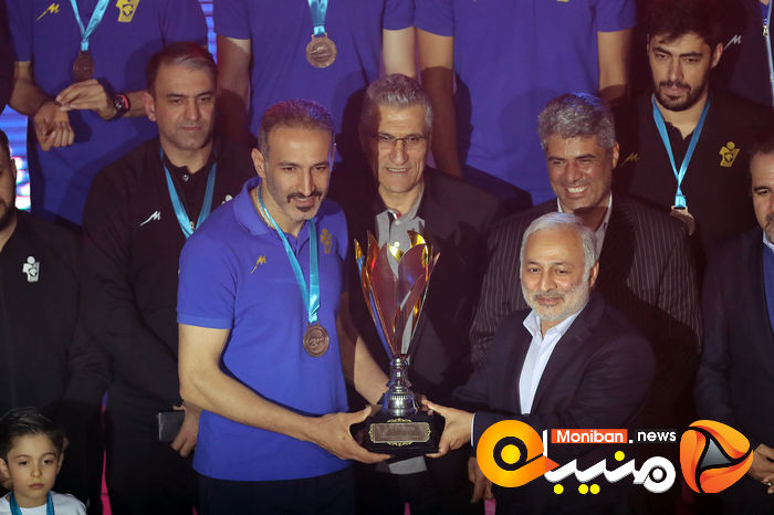 گزارش تصویری| قهرمانی شهداب یزد در فینال رقابتهای والیبال مقابل هراز آمل