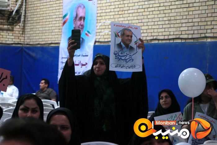 گزارش تصویری| استقبال باشکوه از پزشکیان در اهواز