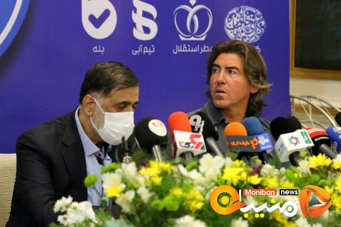 مراسم امضای قرارداد ریکاردو ساپینتو، سرمربی استقلال