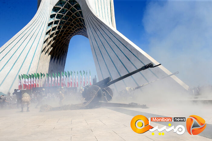 تحویل سال ۱۴۰۰ در میدان آزادی تهران