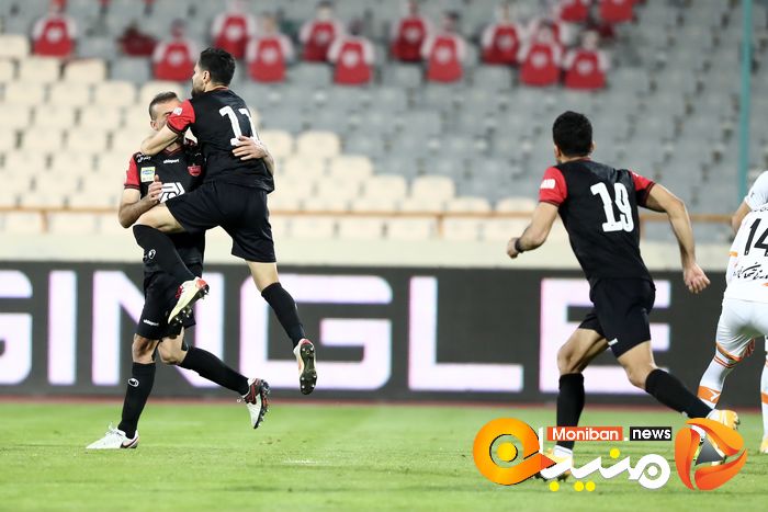 دیدار تیم های پرسپولیس تهران - مس رفسنجان