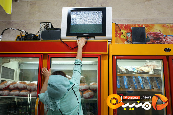 تماشای دومین مناظره انتخابات۱۴۰۰ - خیابان جمهوری