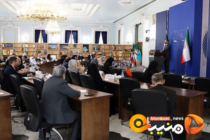 نشست خبری خطیب زاده، سخنگوی وزارت امورخارجه در آخرین روزهای حضورهای تصدی این سمت