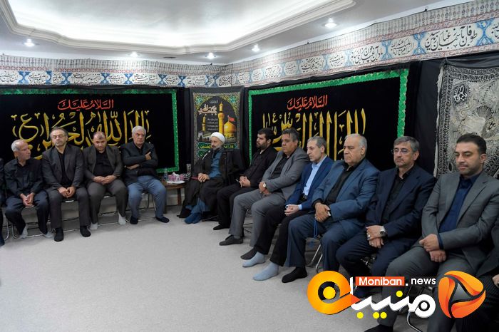 مراسم عزاداری سیدالشهدا (ع) در دفتر حسن روحانی