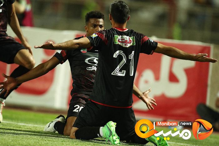 گزارش تصویری| بازی تراکتور و پرسپولیس