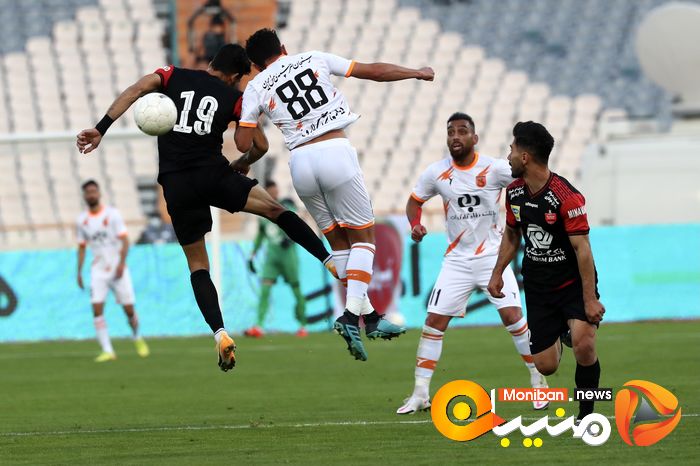 دیدار تیم های پرسپولیس تهران - مس رفسنجان