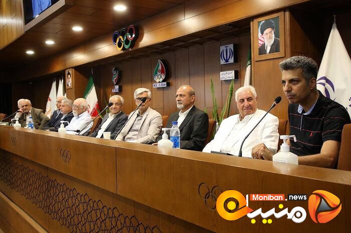 مراسم تجلیل از اردشیر لارودی، پیشکسوت روزنامه نکاری ورزشی و نفرات اول جشنواره جهانی ایپس در روز جهانی خبرنگاران ورزشی
