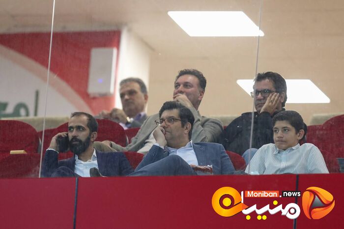 حاشیه های عجیب بازی استقلال و تراکتور