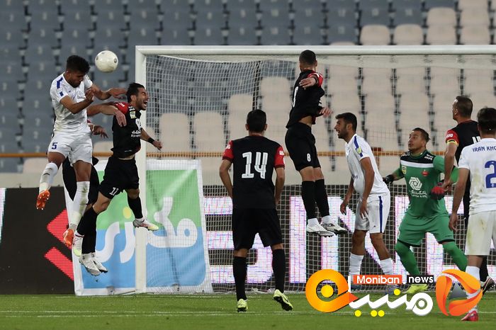 دیدار تیم های پرسپولیس-پیکان