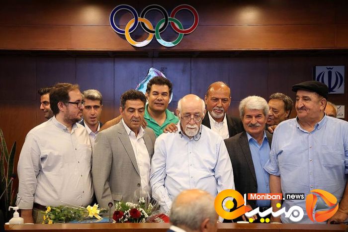 مراسم تجلیل از اردشیر لارودی، پیشکسوت روزنامه نکاری ورزشی و نفرات اول جشنواره جهانی ایپس در روز جهانی خبرنگاران ورزشی