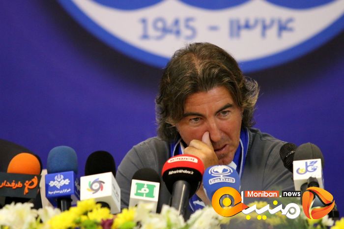 مراسم امضای قرارداد ریکاردو ساپینتو، سرمربی استقلال