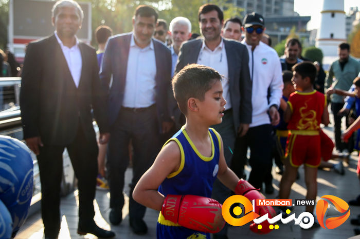 گزارش تصویری| همایش بزرگ ووشوکاران استان تهران در پل طبیعت
