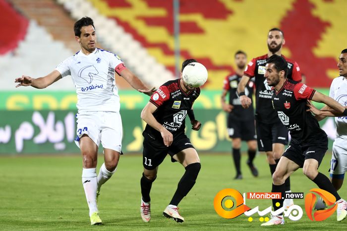 دیدار تیم های پرسپولیس-پیکان